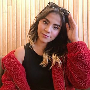 Meet your Posher, Neida melisa